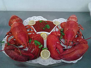 Fresh whole Maine Lobsters from Murrells Inlet Seafood